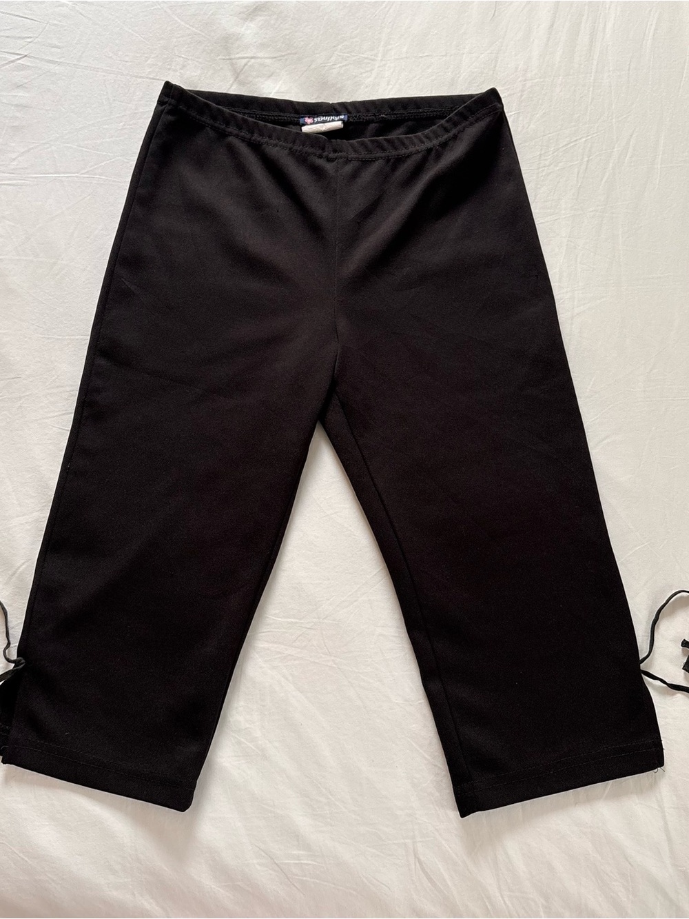Black y2k Capris